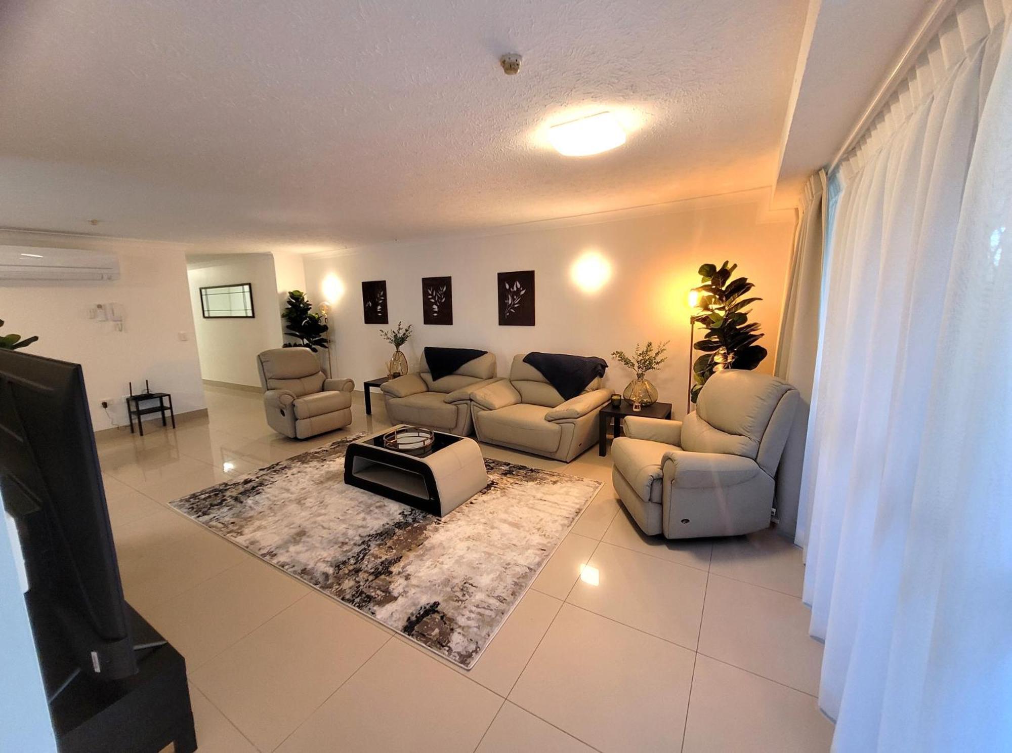 Surfers Aparthotel Gold Coast