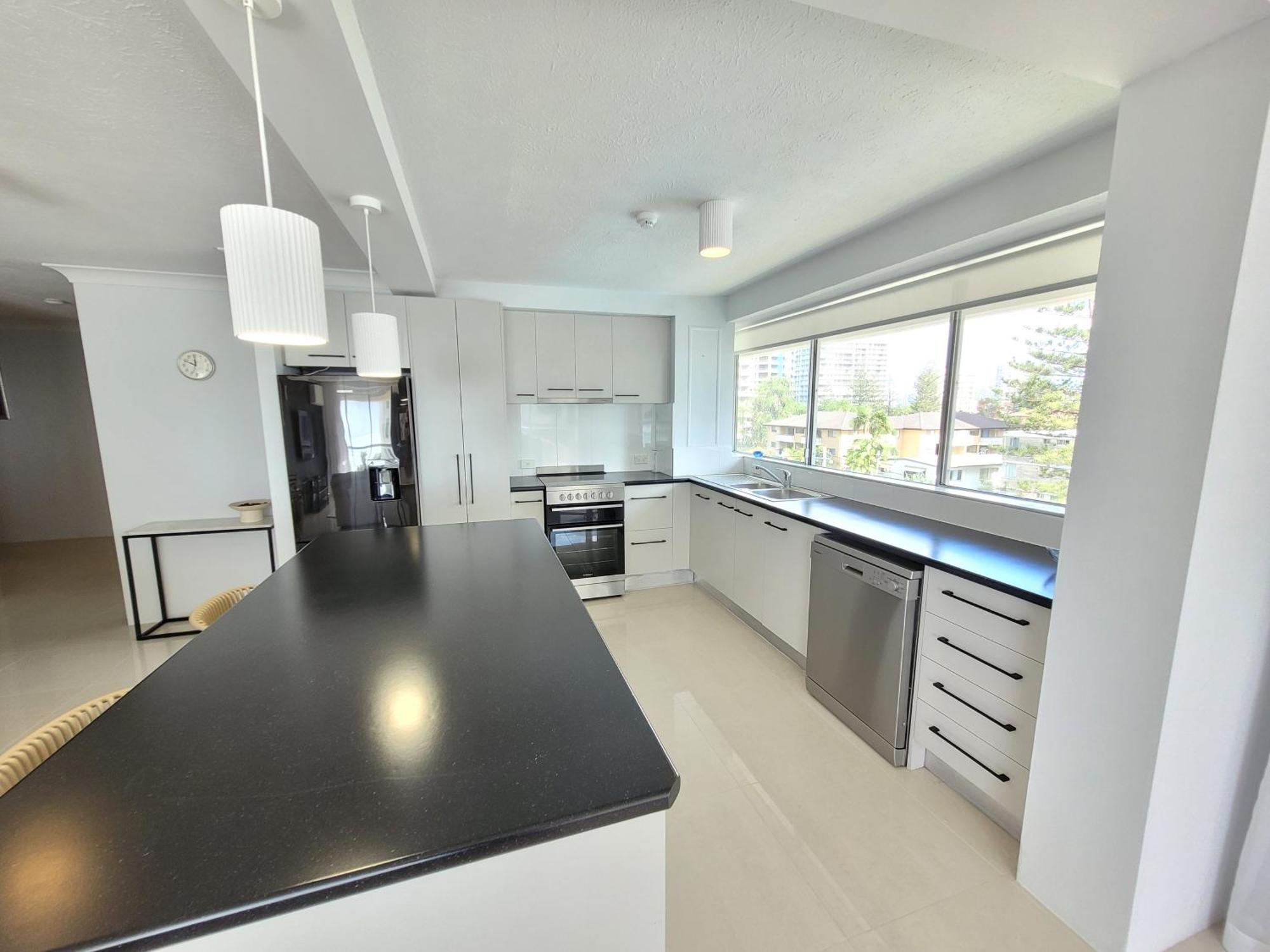 Aparthotel Surfers Gold Coast